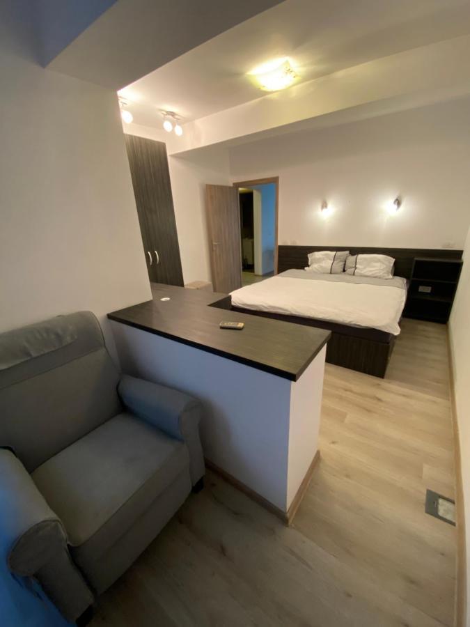 Kauffman Apartment Bucharest